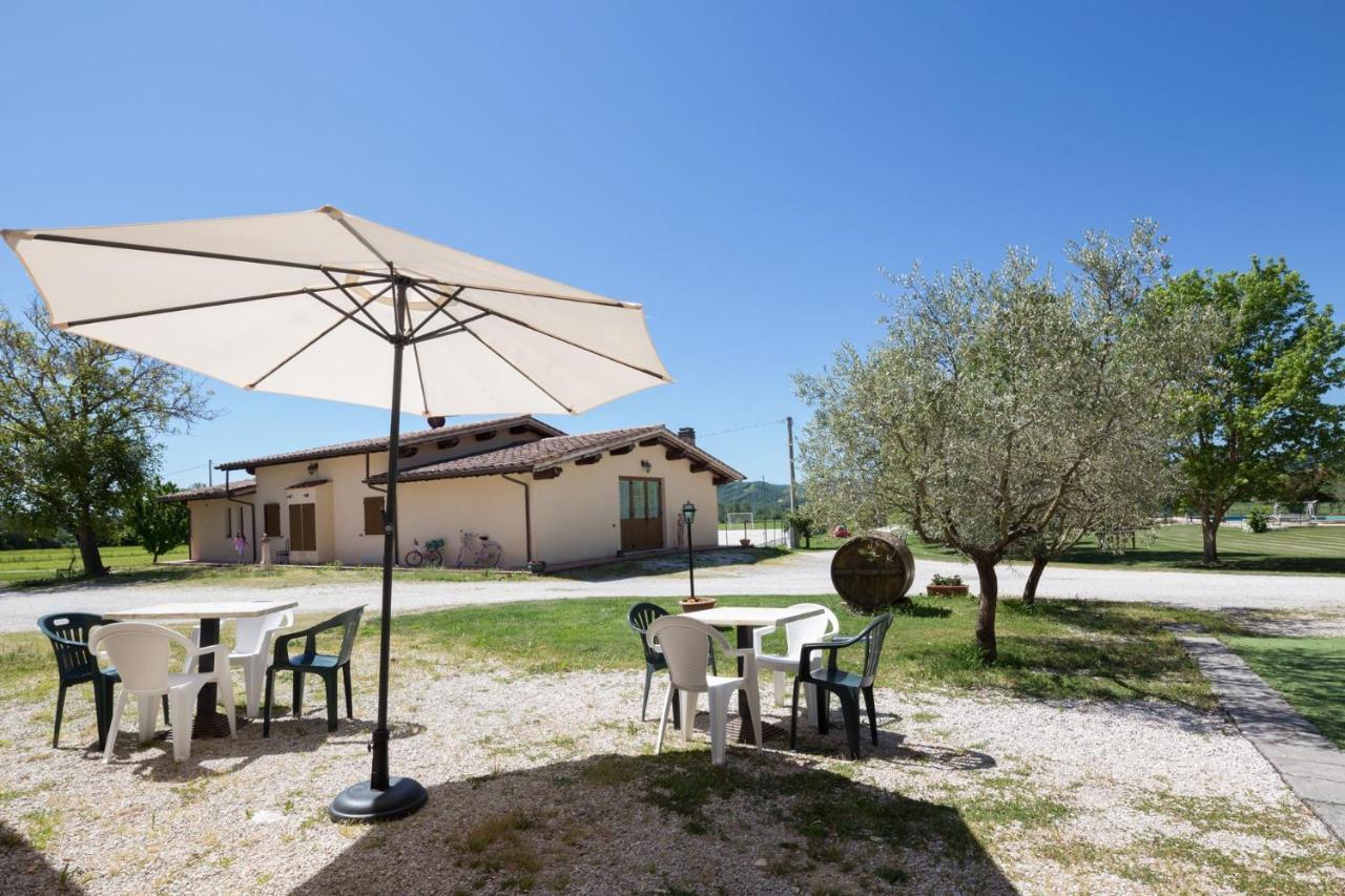 Agriturismo Casella Del Piano Gubbio Exterior foto