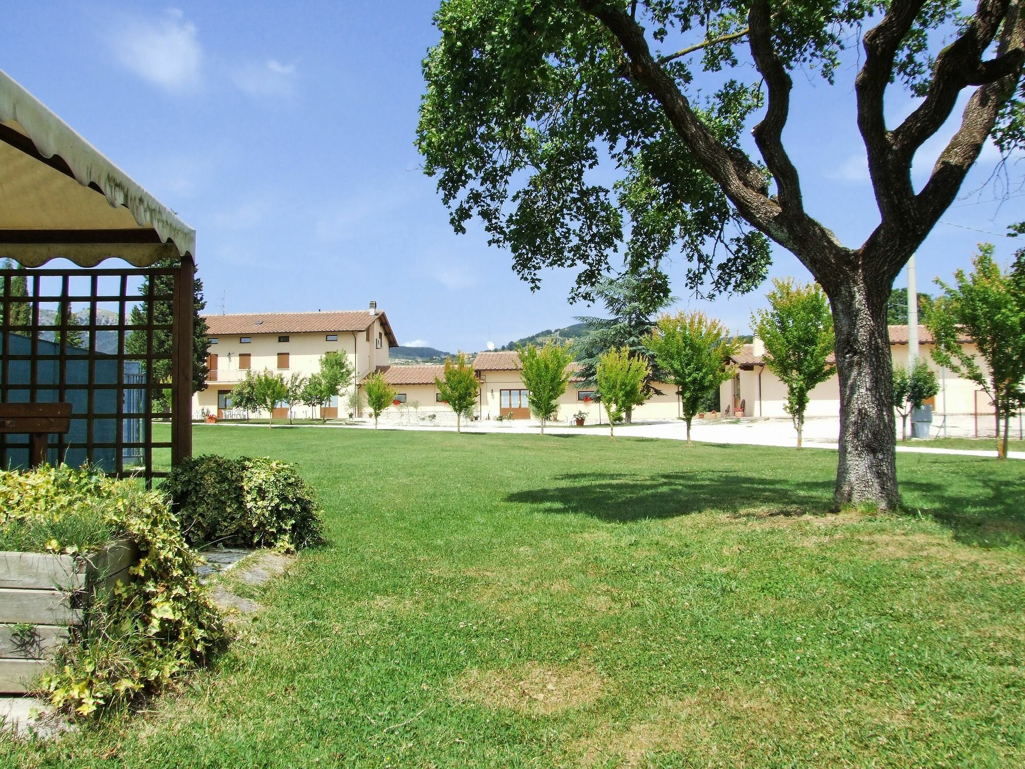 Agriturismo Casella Del Piano Gubbio Exterior foto